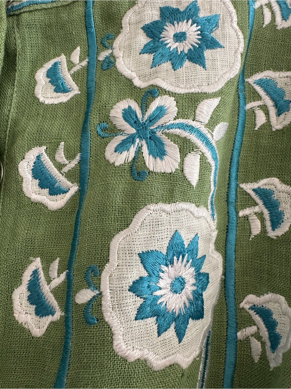Lucia dress by ASHA emerald green linen with blue embroidery! Perfect dress! - Picture 9 of 9